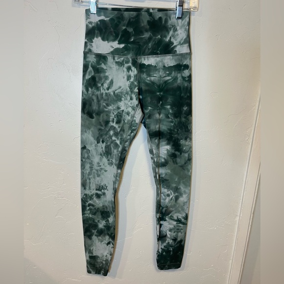 Lululemon Align High Rise Smoke Spruce Green Tie-Dye Leggings Size 6 - Picture 3 of 10